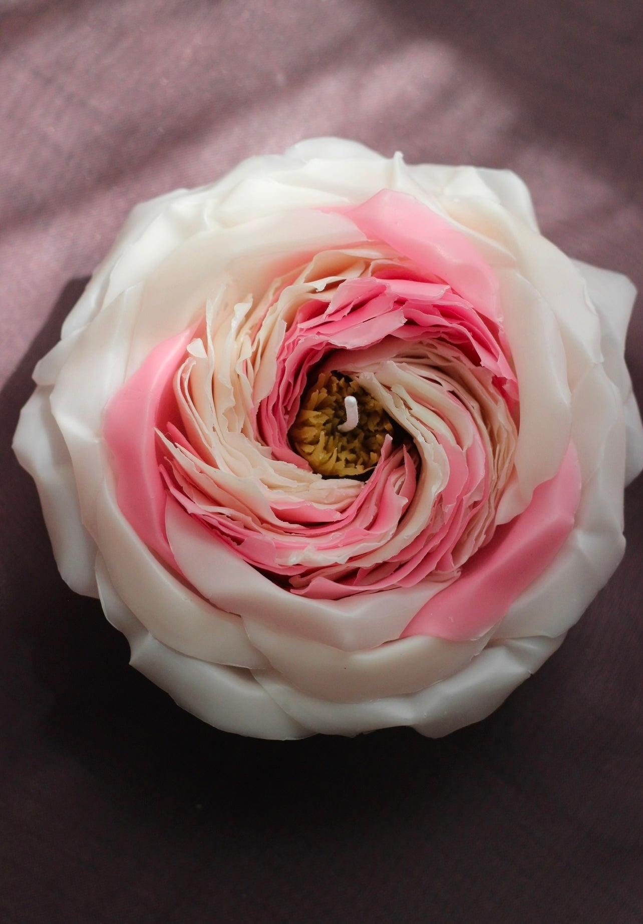 Flower Candle, Handmade candle, Handcrafted candles, Gifts, Premium Candles, Luxury Candles, Rose candle, Aesthetic candles, Unique candles, Rose candle