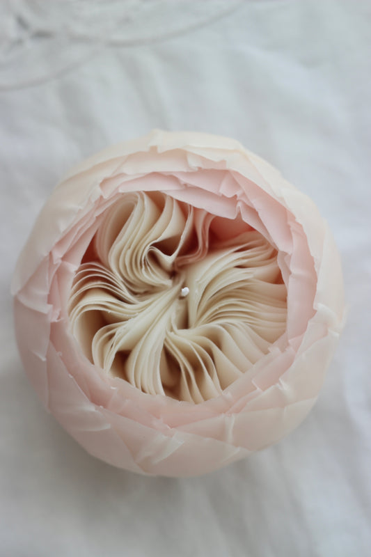 Flower Candle, Handmade candle, Handcrafted candles, Gifts, Premium Candles, Luxury Candles, Pink Rose candles, close look, pink flower