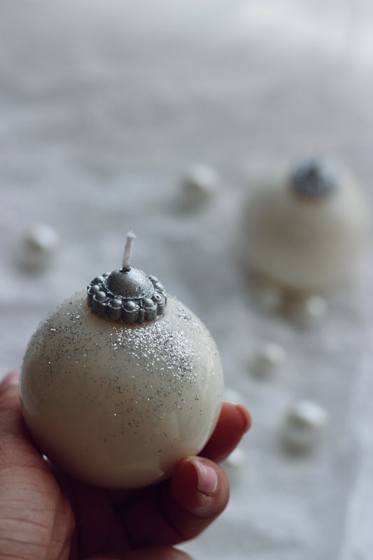 Frosty Ball Candle